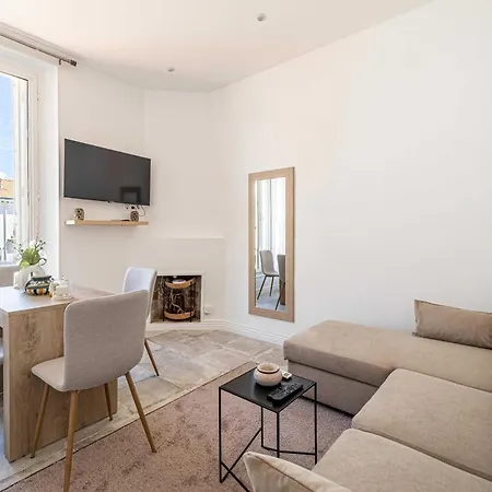 Modern A C 1br 4p - Heart Of