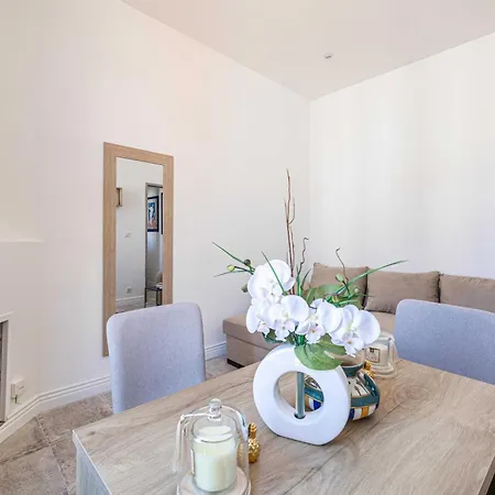 Modern A C 1br 4p - Heart Of *