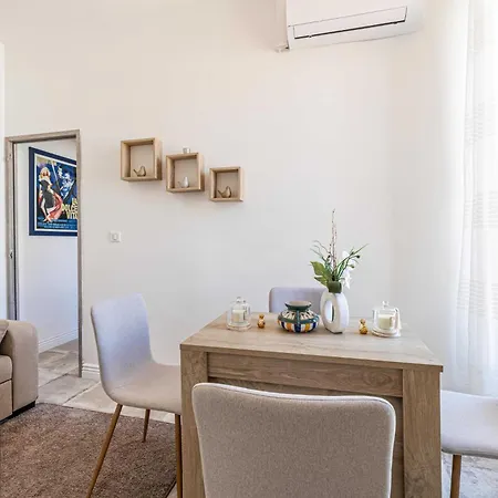 Apartman Modern A C 1br 4p - Heart Of *