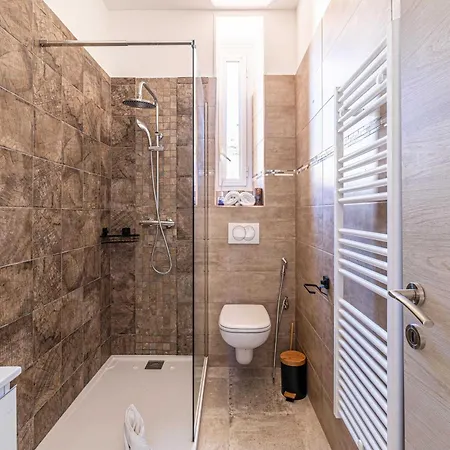 Modern A C 1br 4p - Heart Of Apartman *